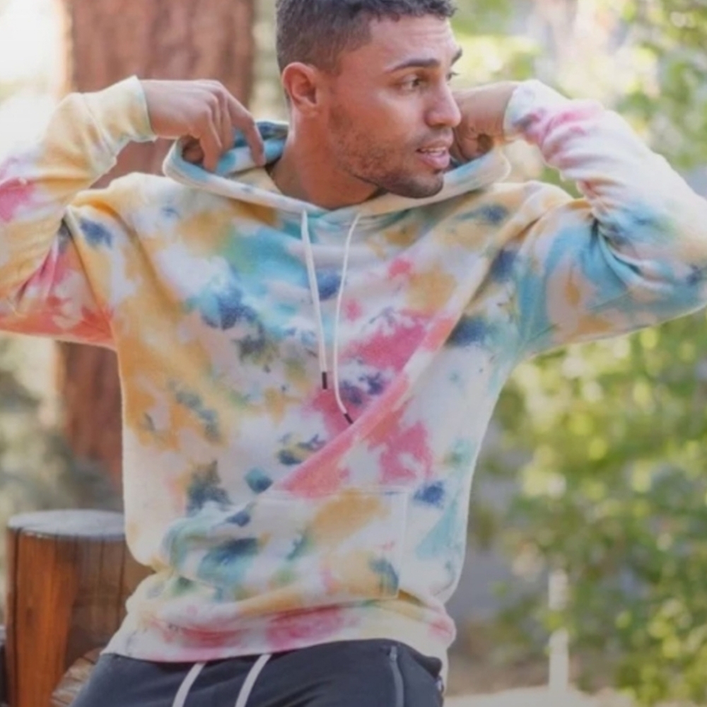 Feat blanket blend tie dye rainbow super soft hooded sweatshirt mens size medium